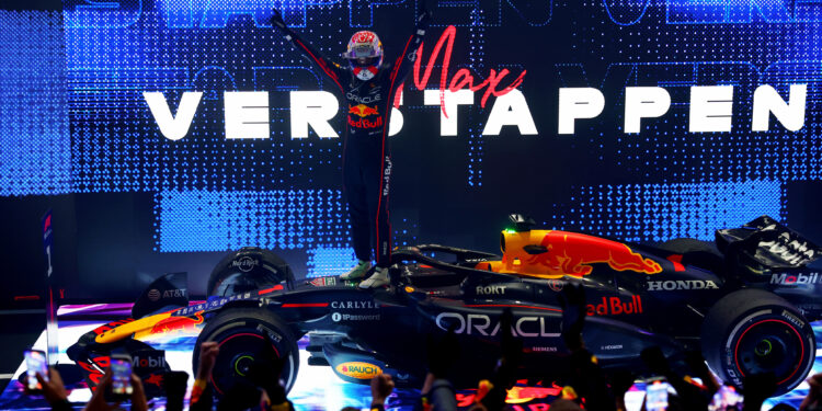 Max Versteppen wins 2025 Qatar GP.
