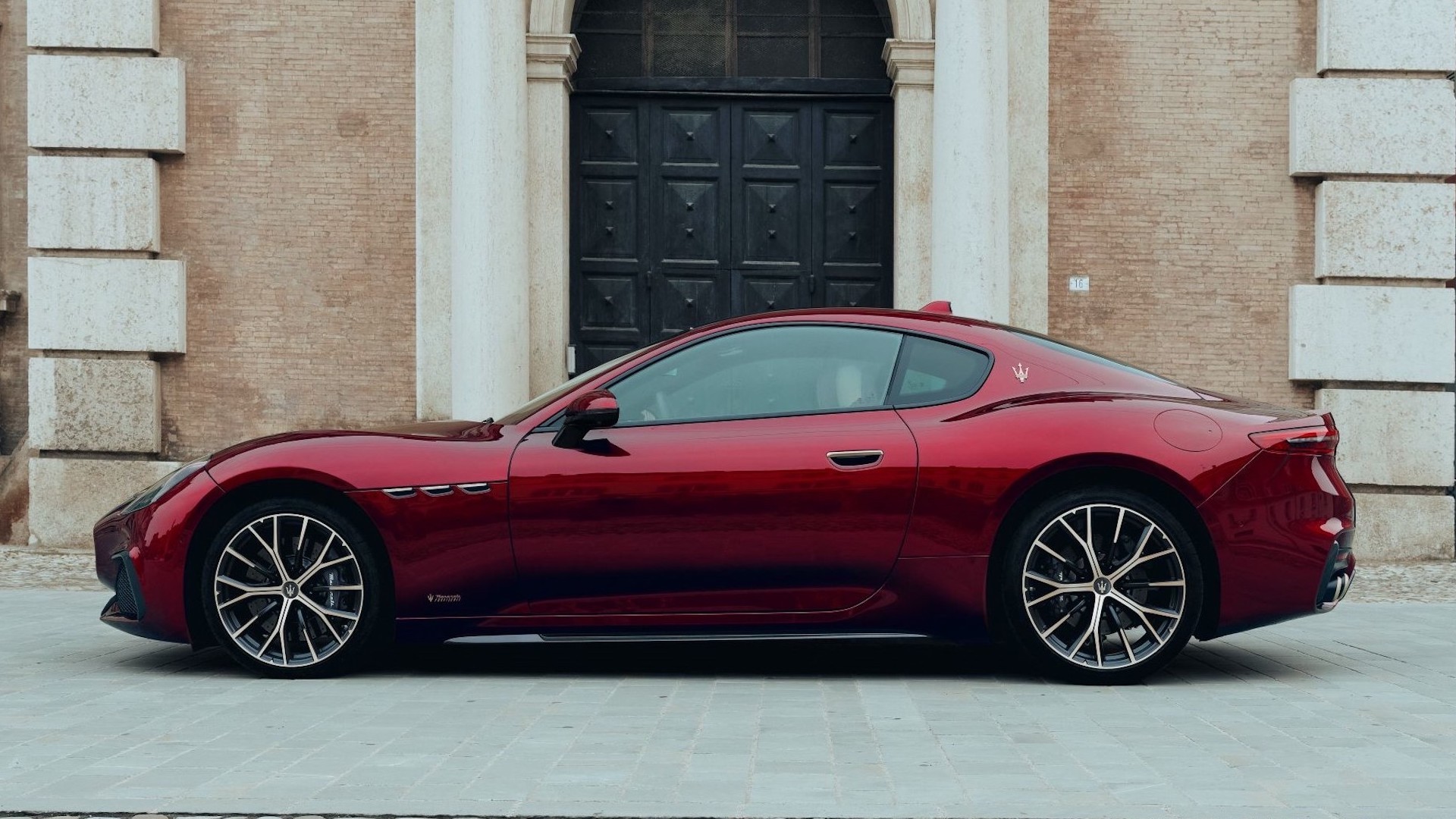 Maserati GranCoupe & GranCabrio Special Editions Revealed