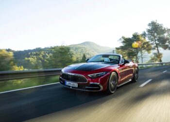 Maybach SL 680 Monogram Series Shines In Dubai