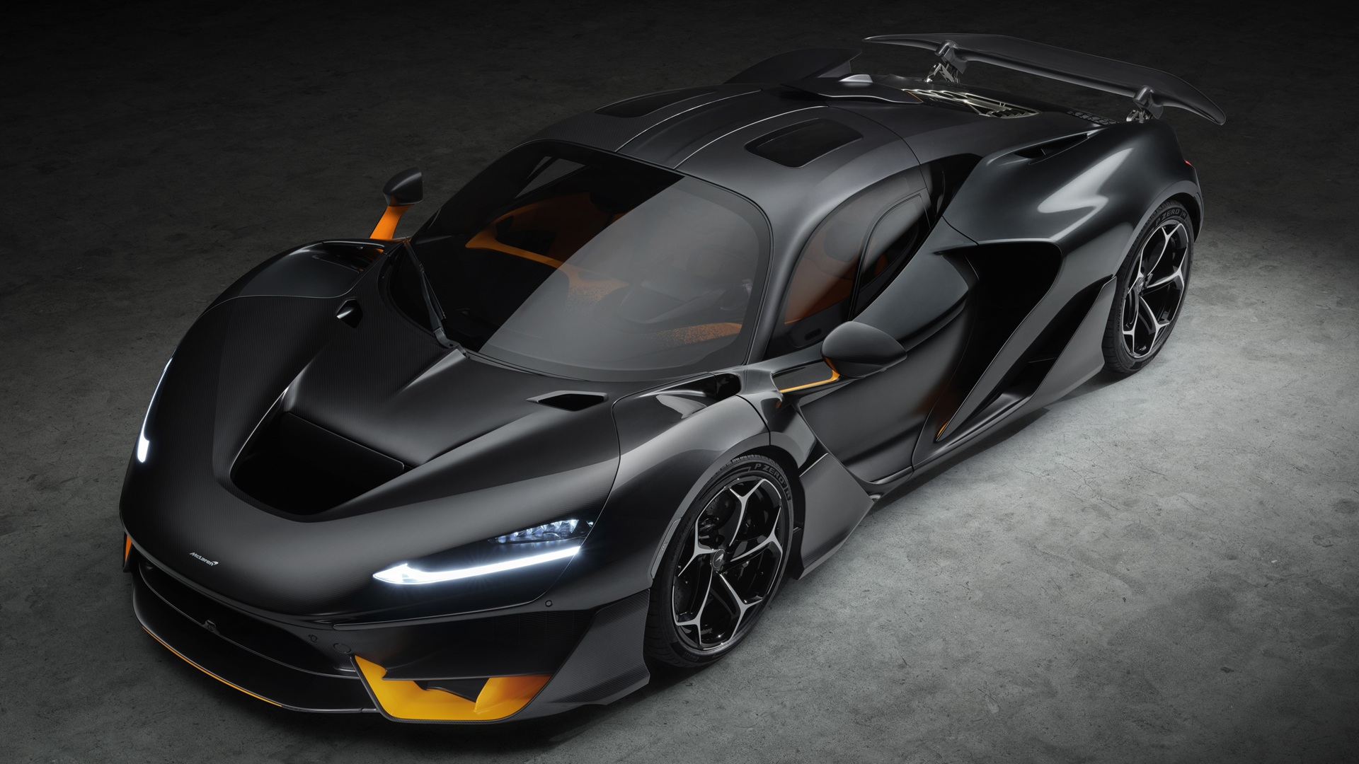 Front-top shot of the McLaren W1, the brand's newest 'Ultimate' car