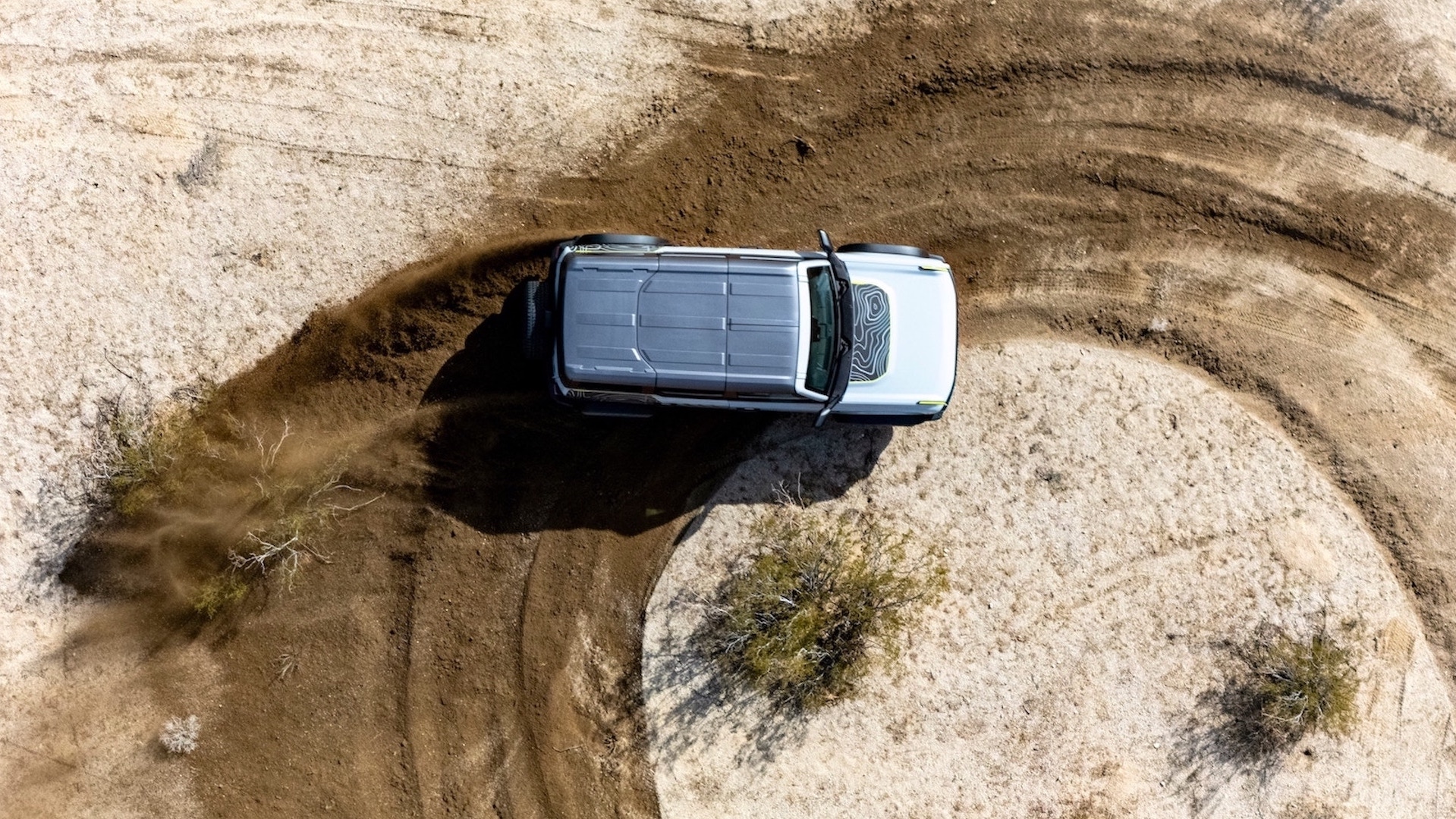 Ford Bronco RTR Drifting In The Sand