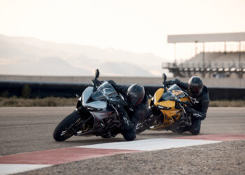 Triumph Updates Daytona 660 for 2026 With New Hardware and Colours