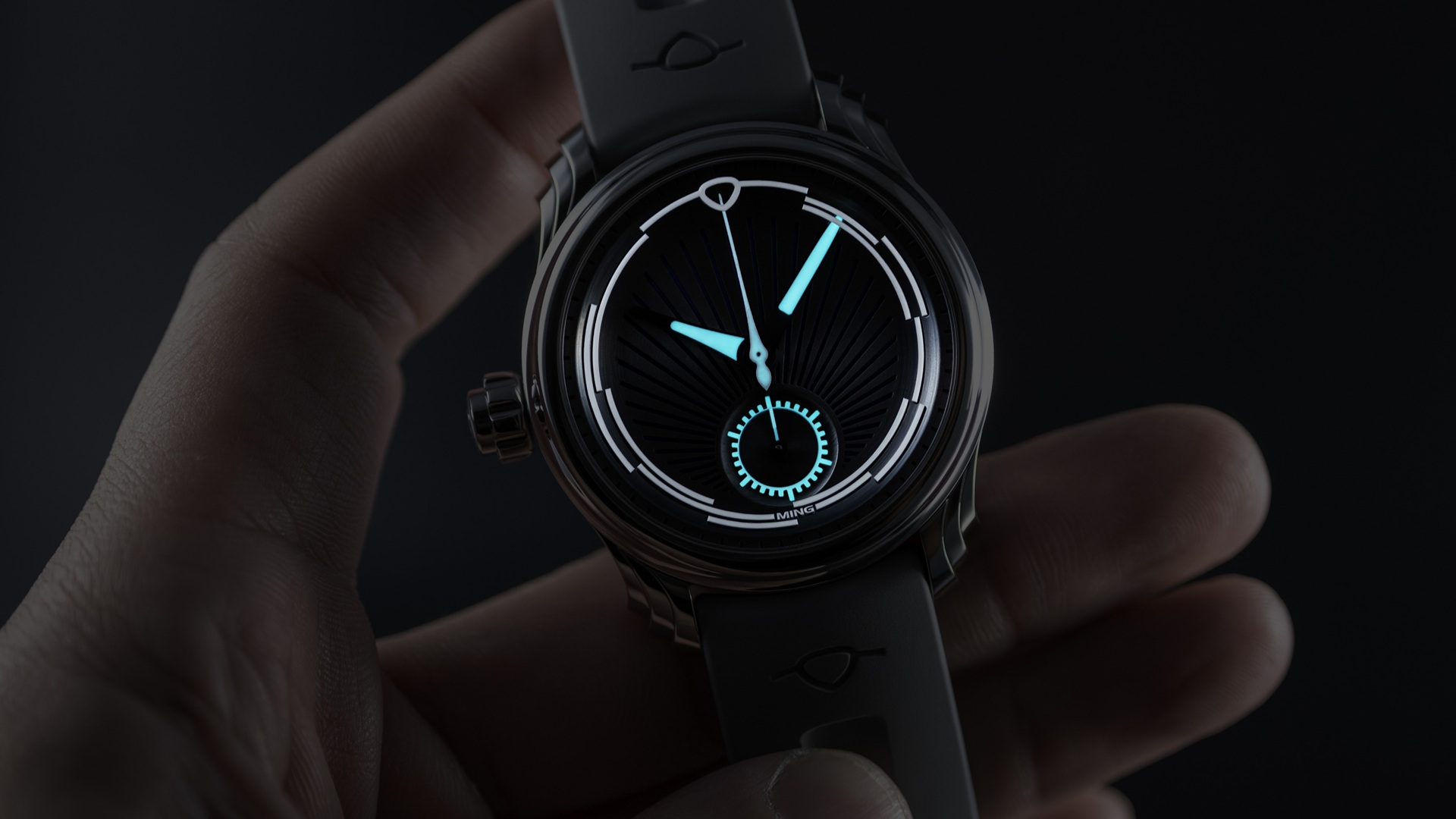 The MING 57.04 Phoenix with lume view.