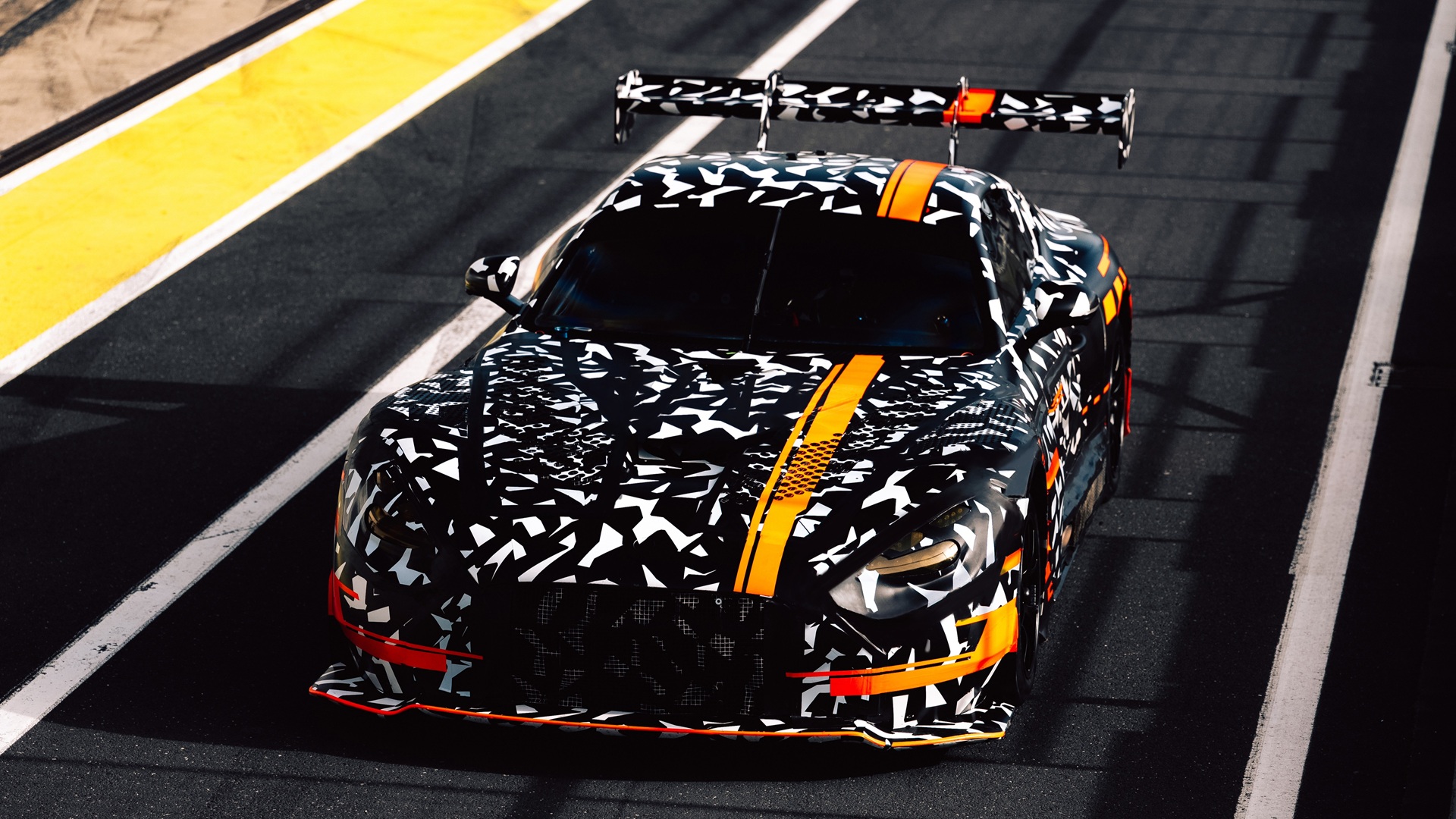 Mercedes-AMG testing the new GT3 at the Nürburgring, with the prototype heavily camouflaged