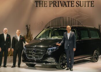 The new Mercedes-Benz V-Class, accompanied by Santosh Iyer, the CEO and MD of Mercedes-Benz India, Brendon Sissing, VP Sales & Marketing and Emrah Ozer, CFO at Mercedes-Benz