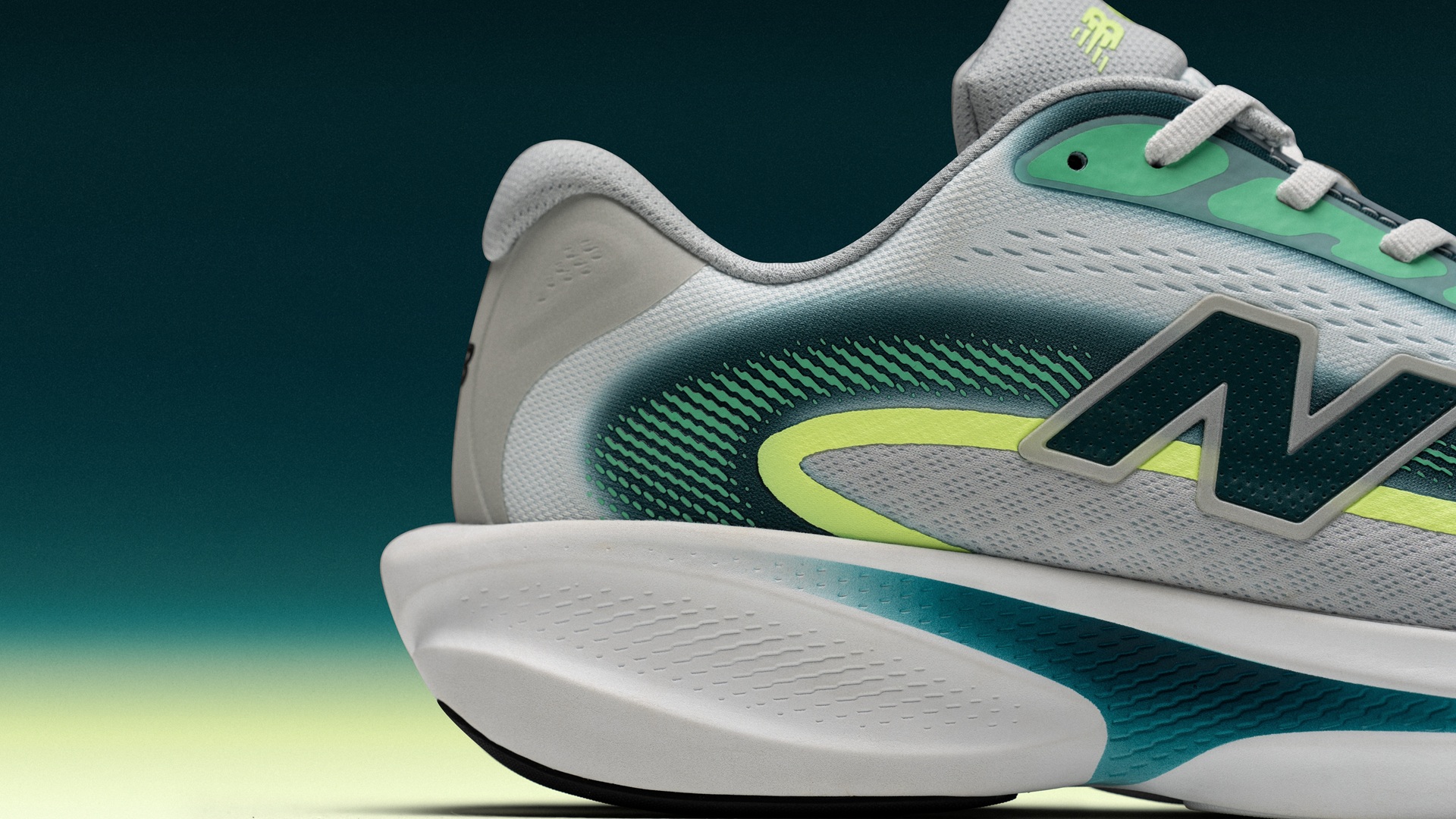 Side-to-rear profile close-up of the New Balance Ellipse shoe (men)