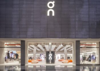 The outside shot of the new On store in The Avenues Mall in Kuwait