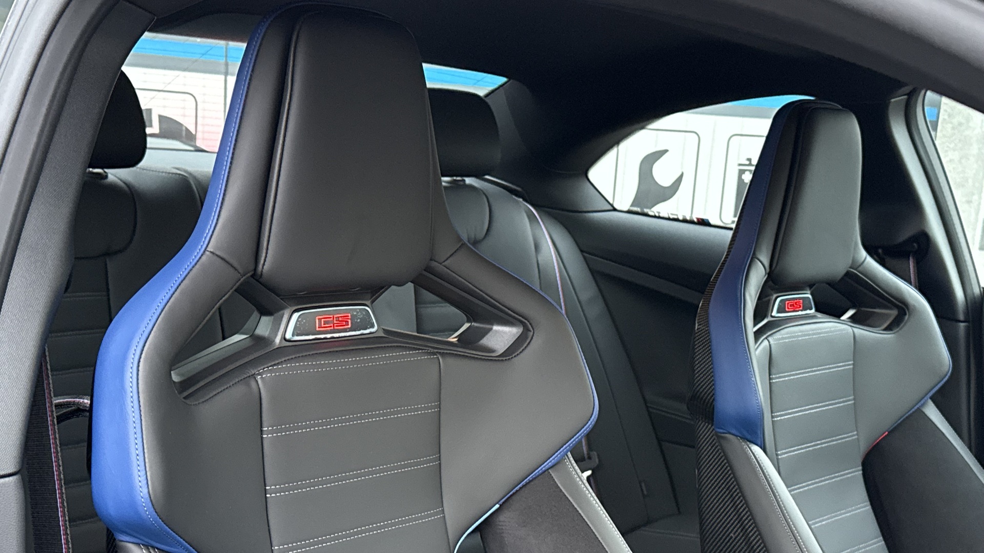 Close-up of the front seats of the BMW M2 CS, created by Senner Tuning.