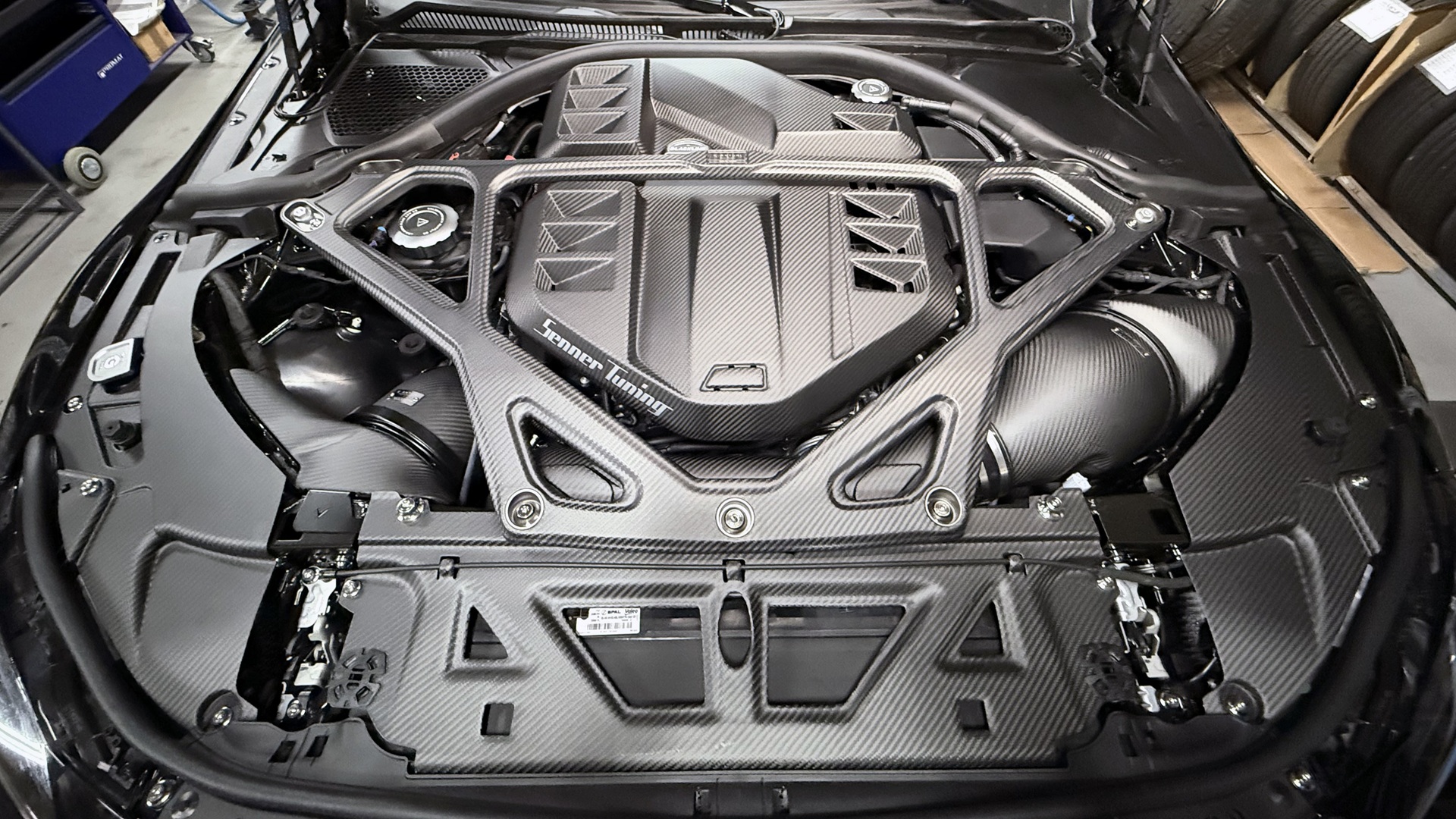 Engine bag of the BMW M2 CS, created by Sennery Tuning