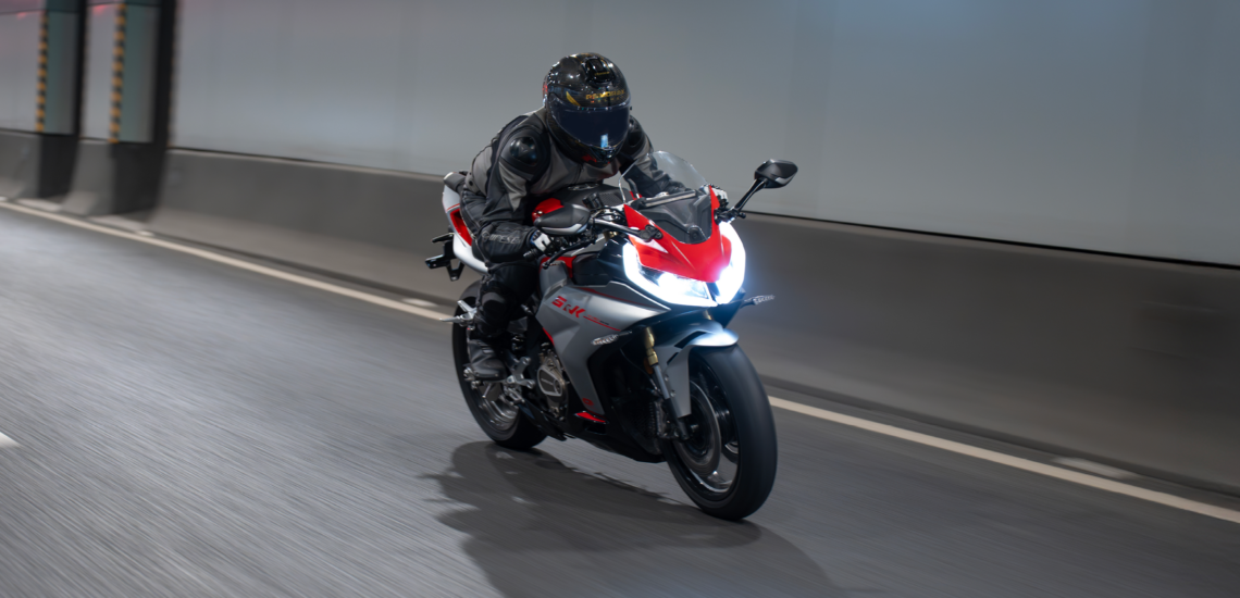 QJMotor SRK 421 RR Launched in Europe: New Ninja ZX-4RR Rival