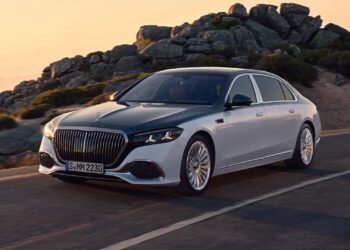 2027 Mercedes-Maybach S-Class Facelift: Engine Variants, Features, and Availability Discussed