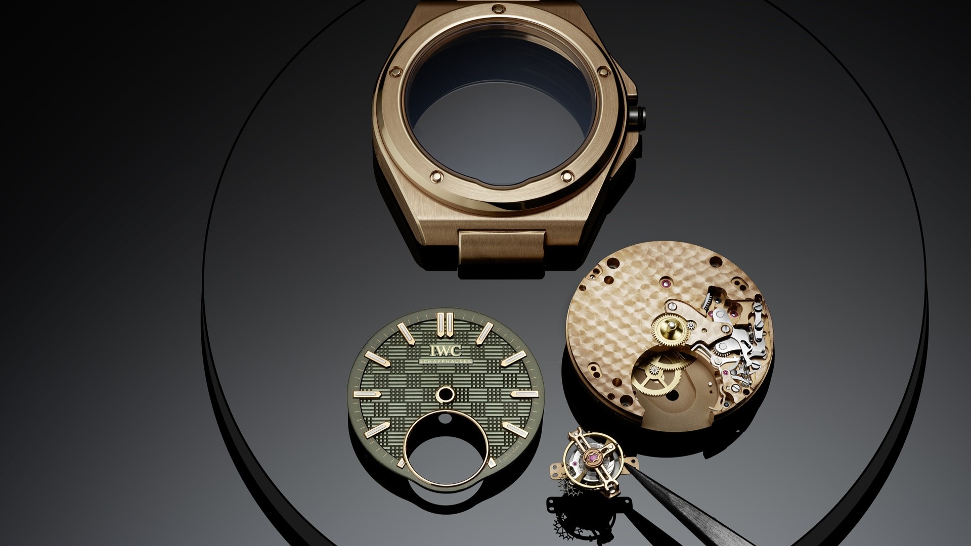 IWC Schaffhausen Ingenieur Tourbillon 41 in 18 carat 5N gold with a flying minute tourbillon.