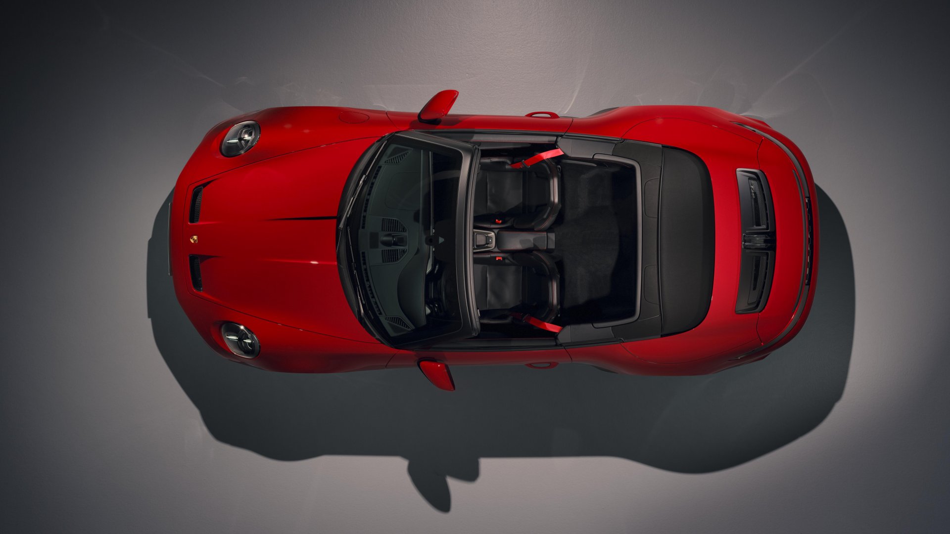 The new Porsche 911 GT3 S/C in red - Static shot of the entire car from the top