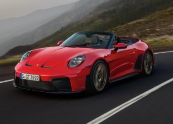 The new Porsche 911 GT3 S/C in red - Dynamic image from the front