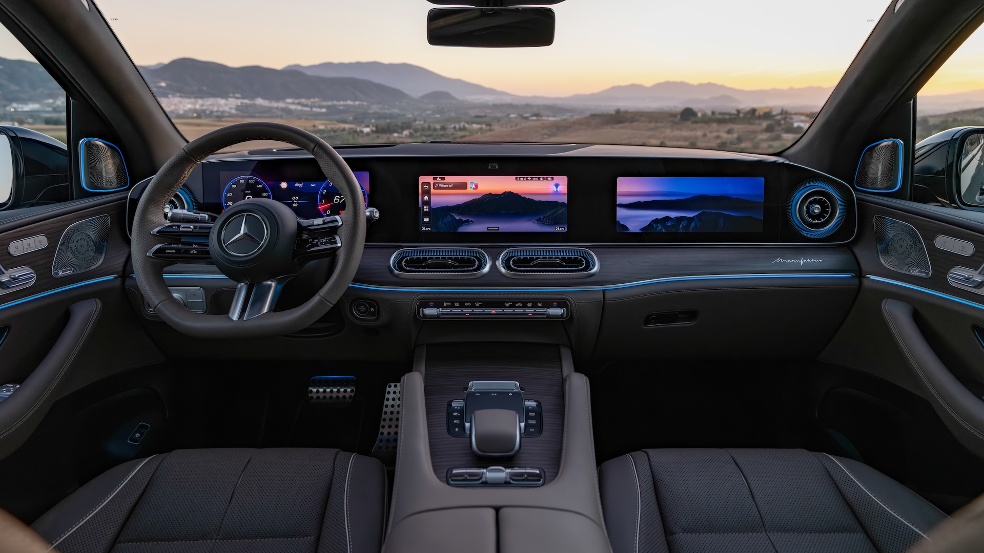 New Mercedes-Benz GLS Revealed