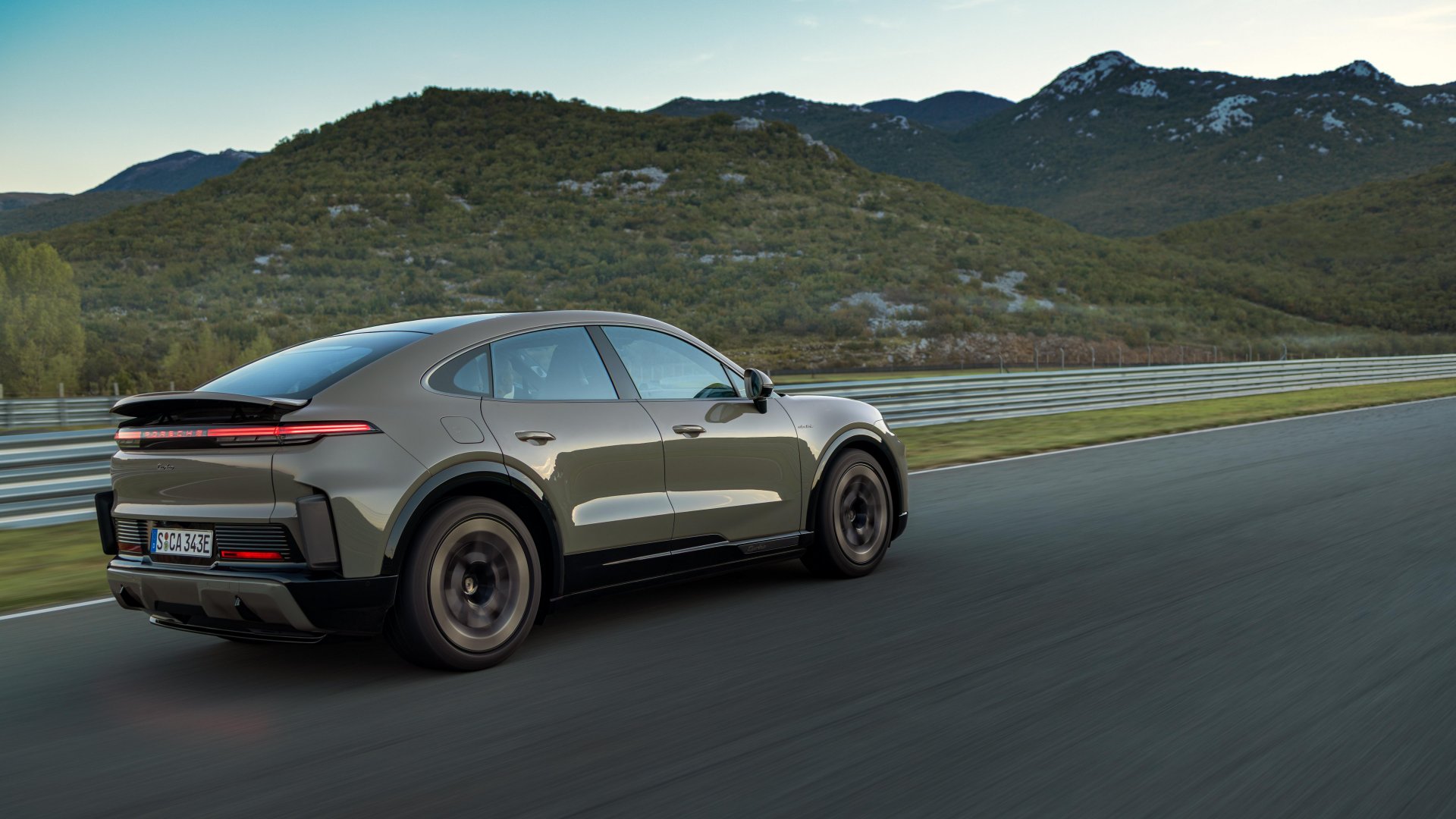 New Porsche Cayenne Coupe Electric Revealed