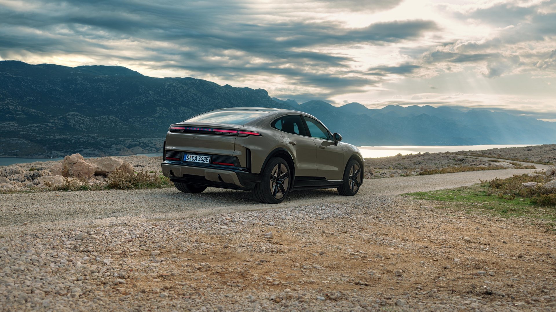 New Porsche Cayenne Coupe Electric Revealed
