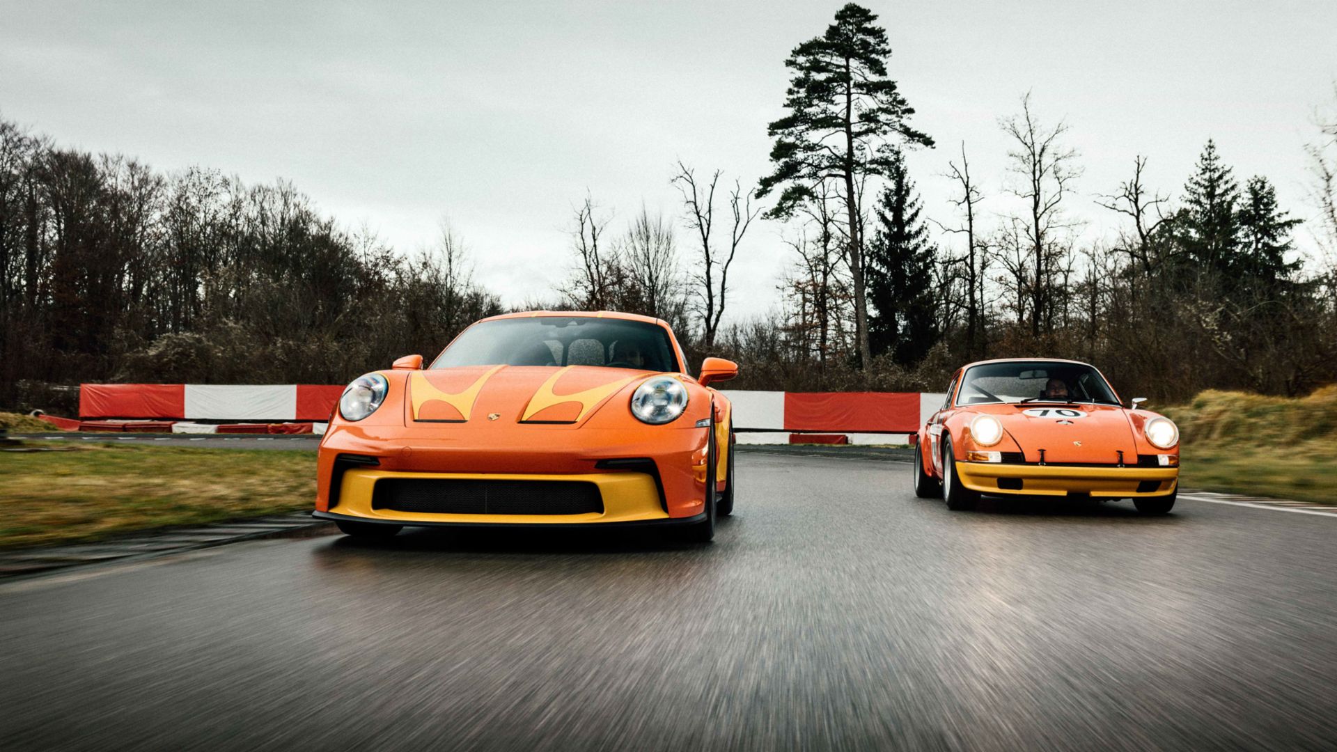 Porsche 911 S/T Camel GT Challenge