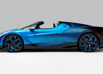 Bugatti Mistral W16 'Fly Bug' revealed