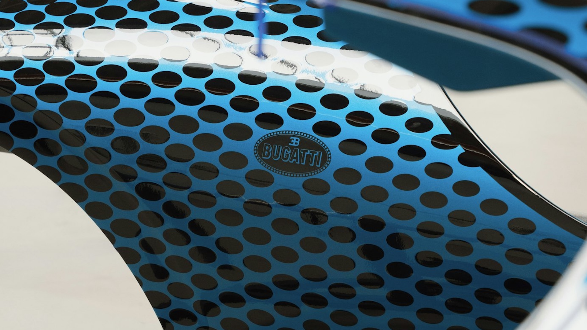 Bugatti Mistral W16 'Fly Bug' revealed