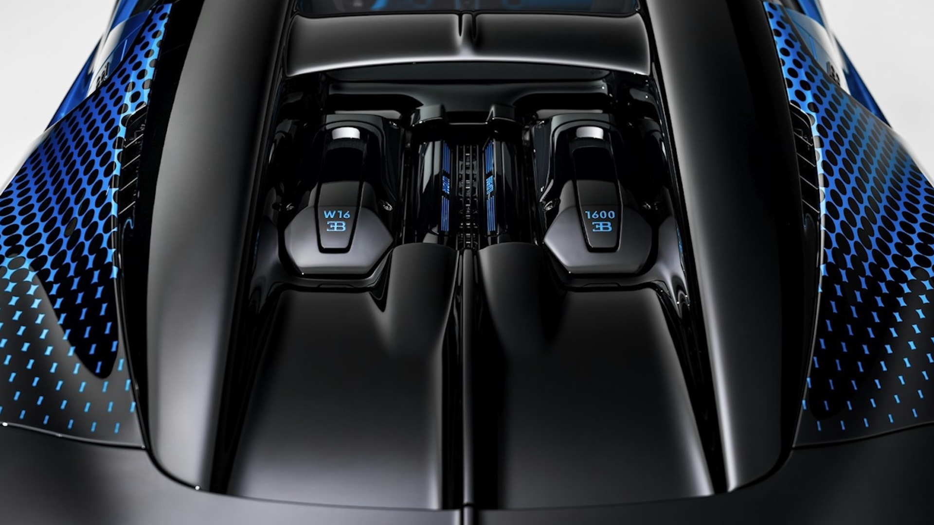 Bugatti Mistral W16 'Fly Bug' revealed