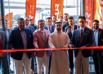 iCAUR opens new Showroom at Oasis Mall in Dubai