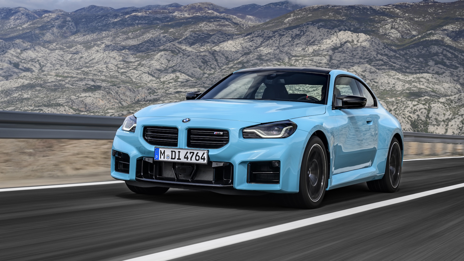 New BMW M2 with xDrive AWD debuts