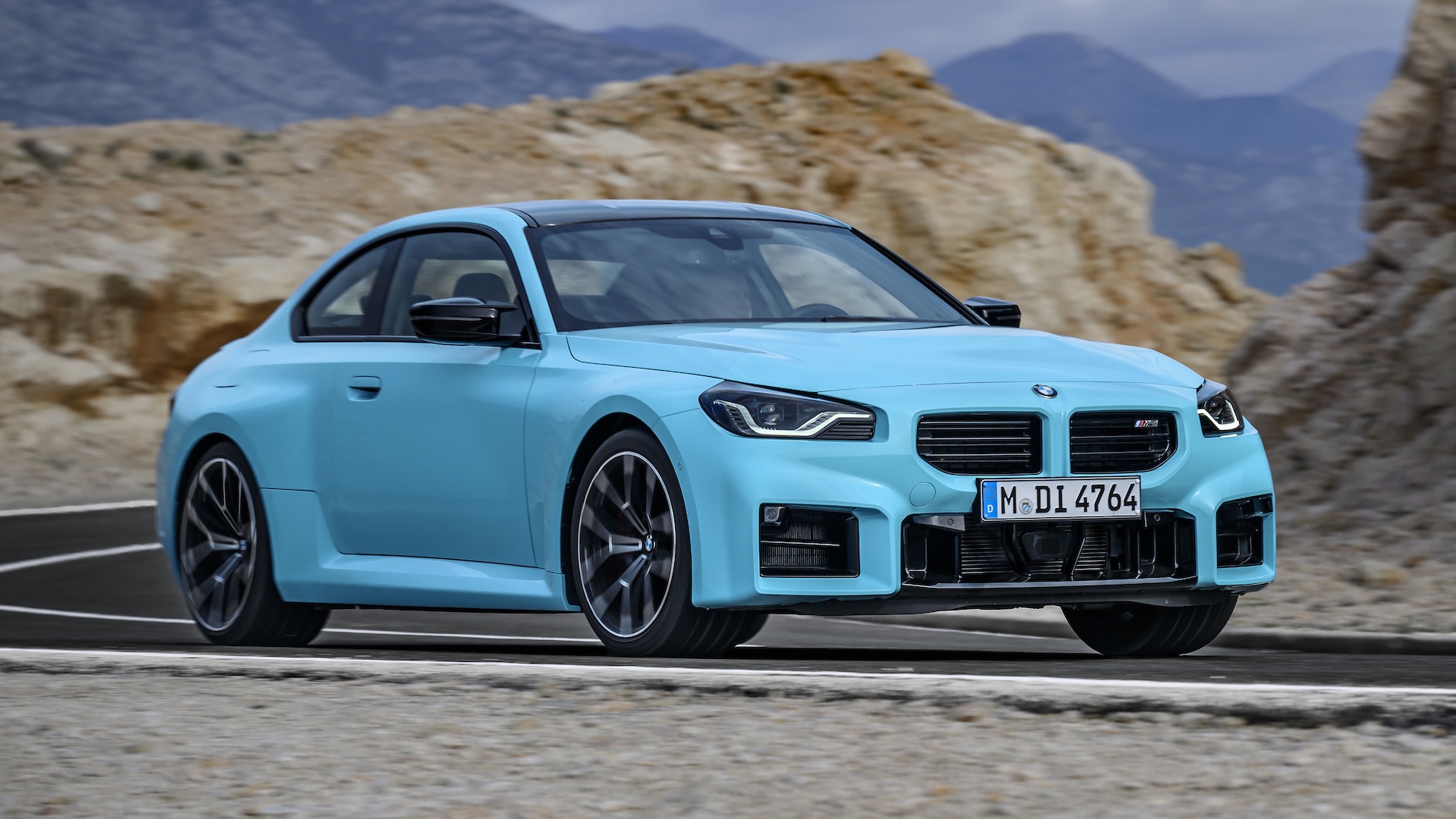 New BMW M2 with xDrive AWD debuts