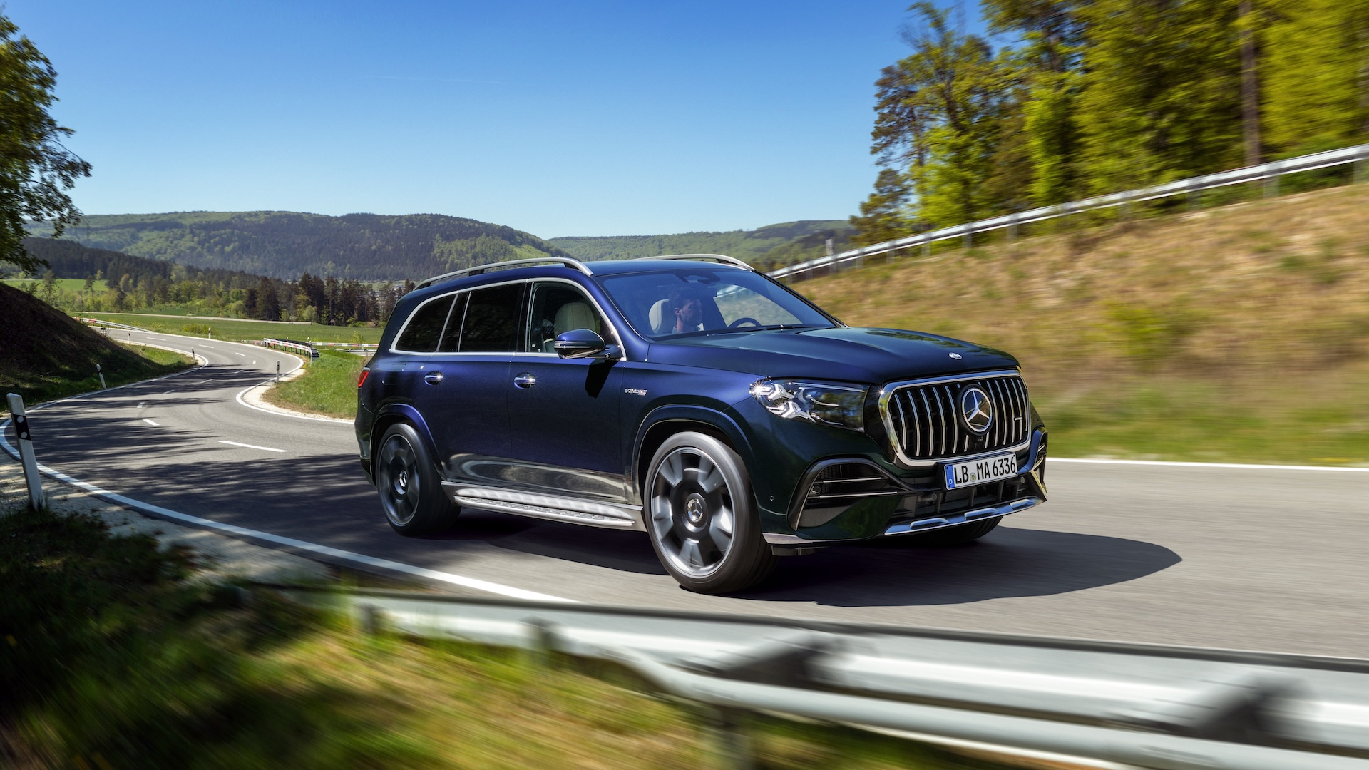 new Mercedes-AMG GLS 63 revealed