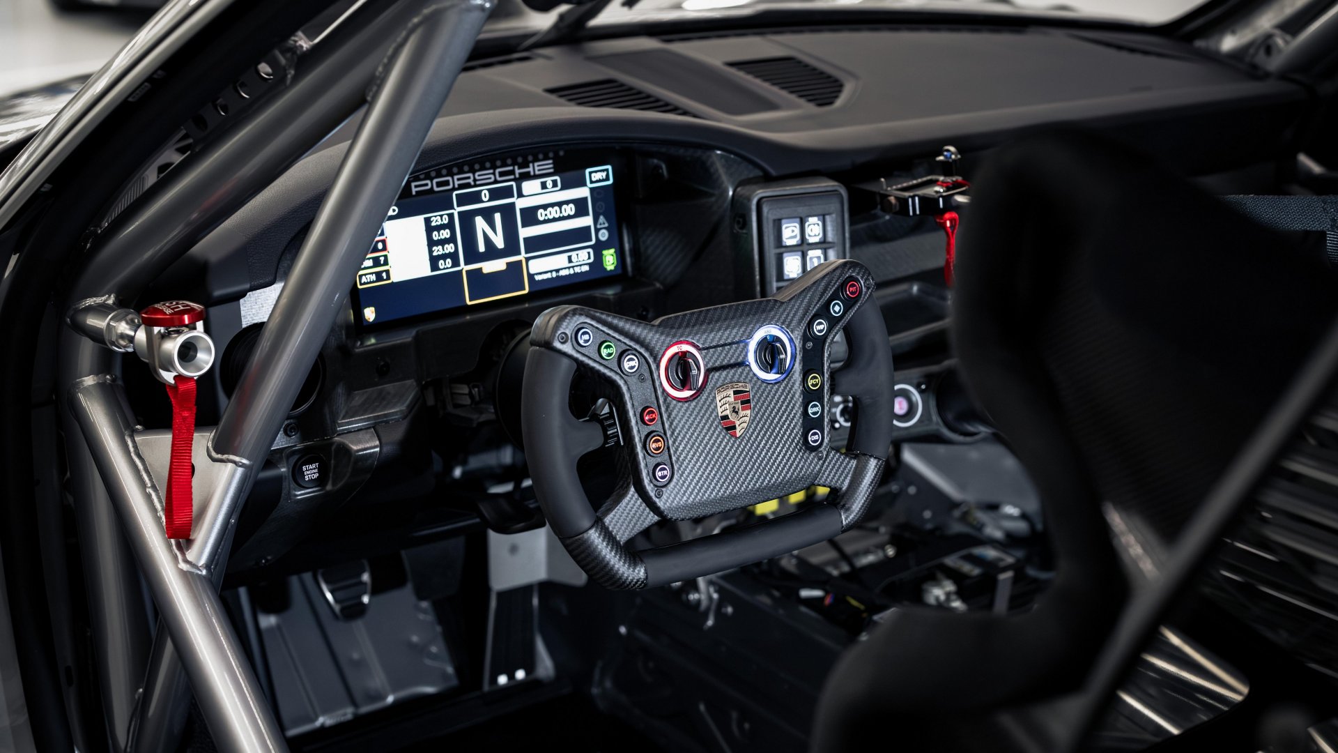 Porsche 911 GT4 R Revealed