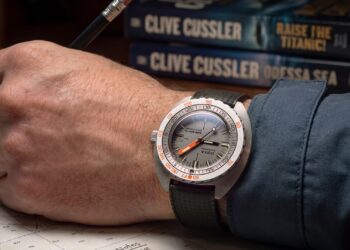 DOXA SUB 300 Ti5 Clive Cussler.