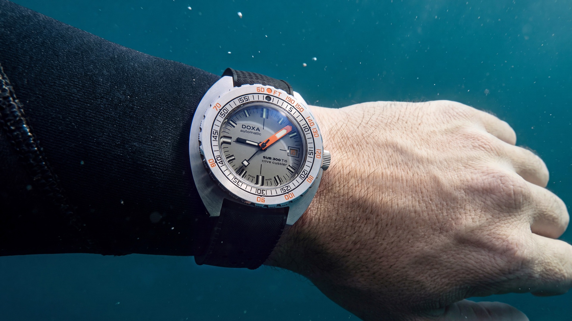 DOXA SUB 300 Ti5 Clive Cussler.