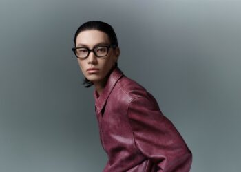 Gentle Monster Intelligent Eyewear - A model sporting one of the frames