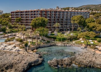Gran Meliá Eclipse - An aerial wide shot of the exterior of the Hotel de Mar