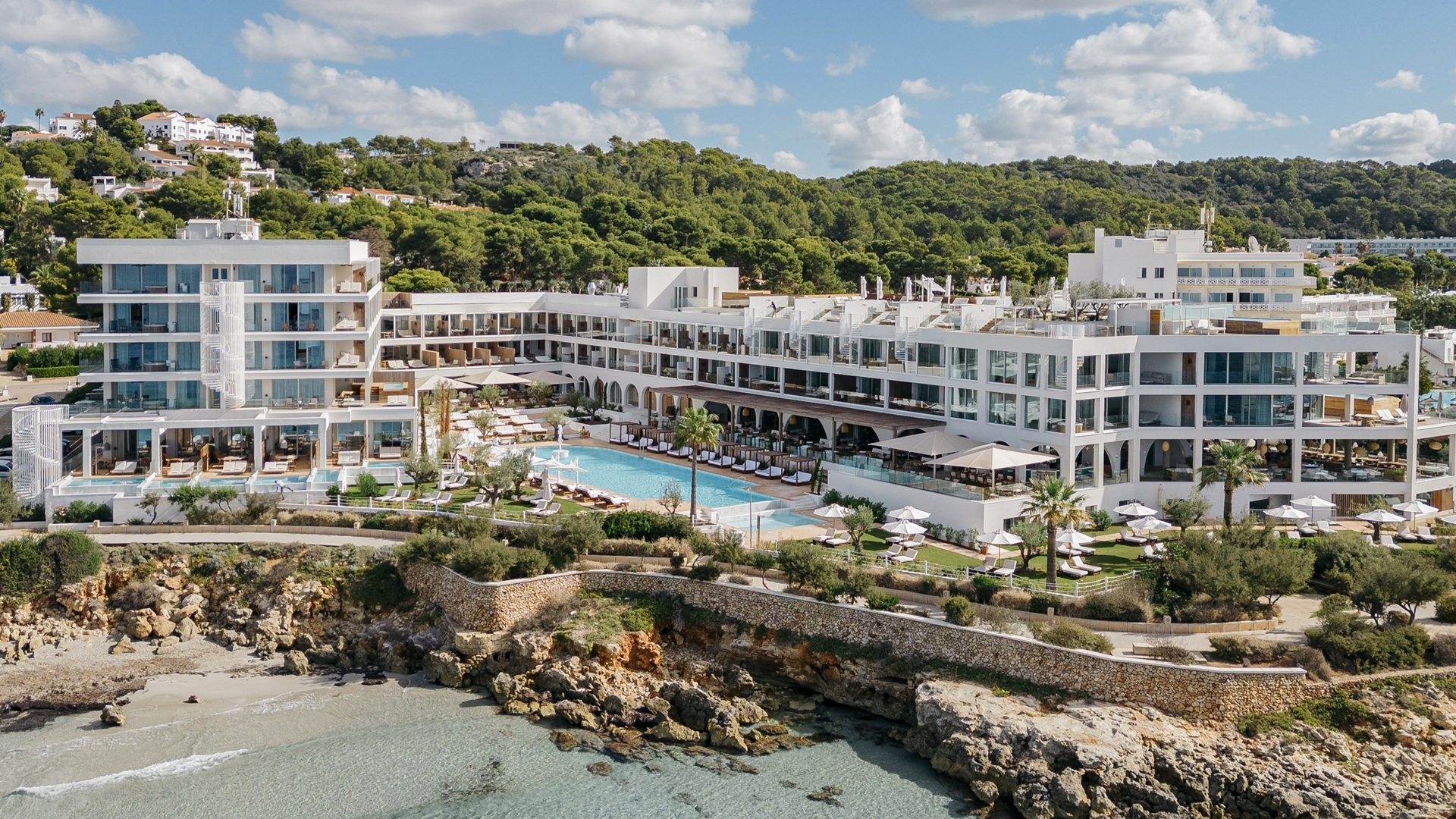 Gran Meliá Eclipse - an aerial shot of the exterior of the Villa Le Blanc