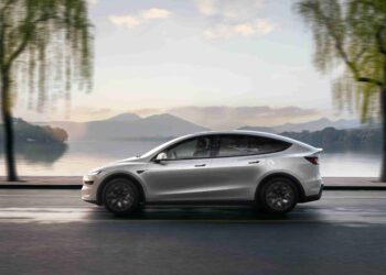 Tesla Model Y L Premium Launched in UAE as Electric Six-Seater SUV