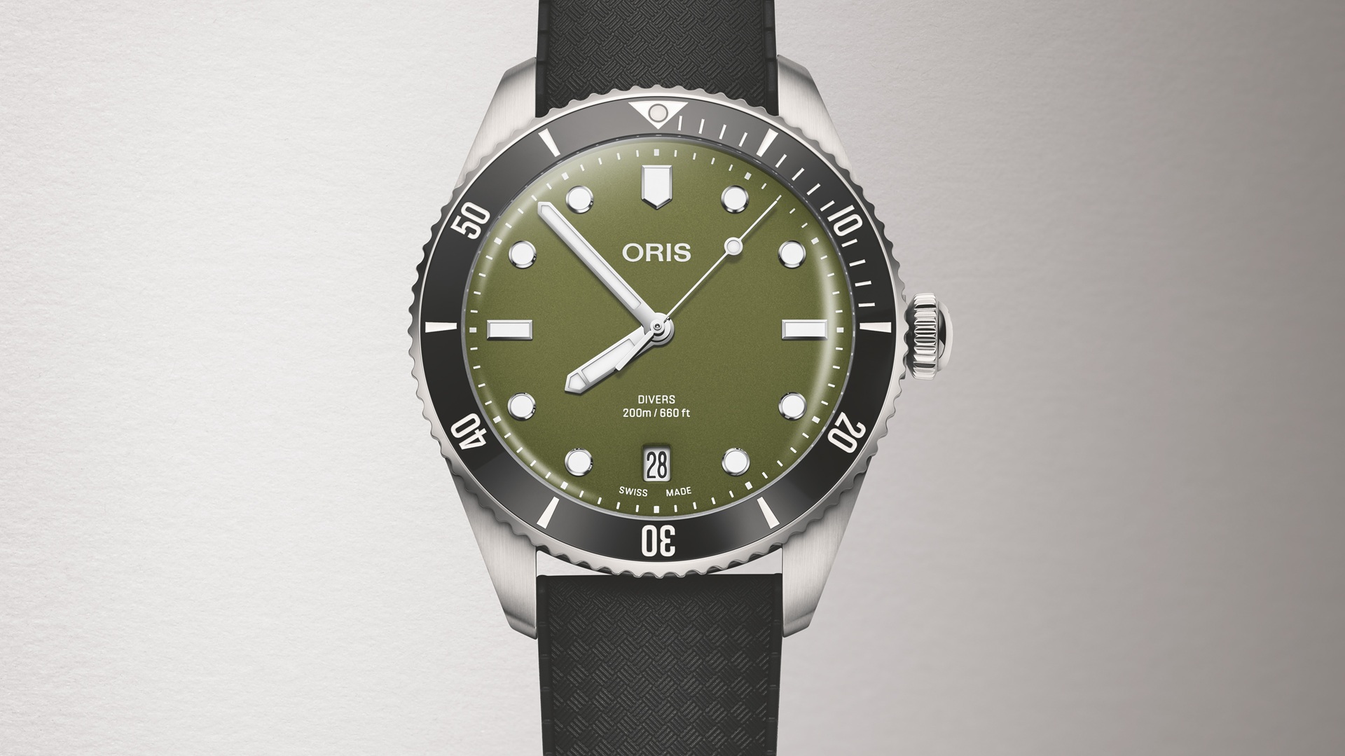 Oris Divers Date in Olive Green.