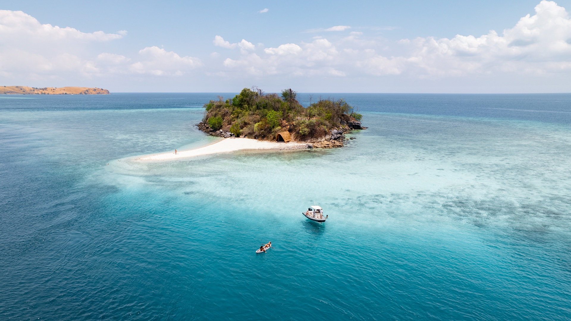 Diving activities as part of the Raja Ampat itinerary, introduced by Prana by Atzaró