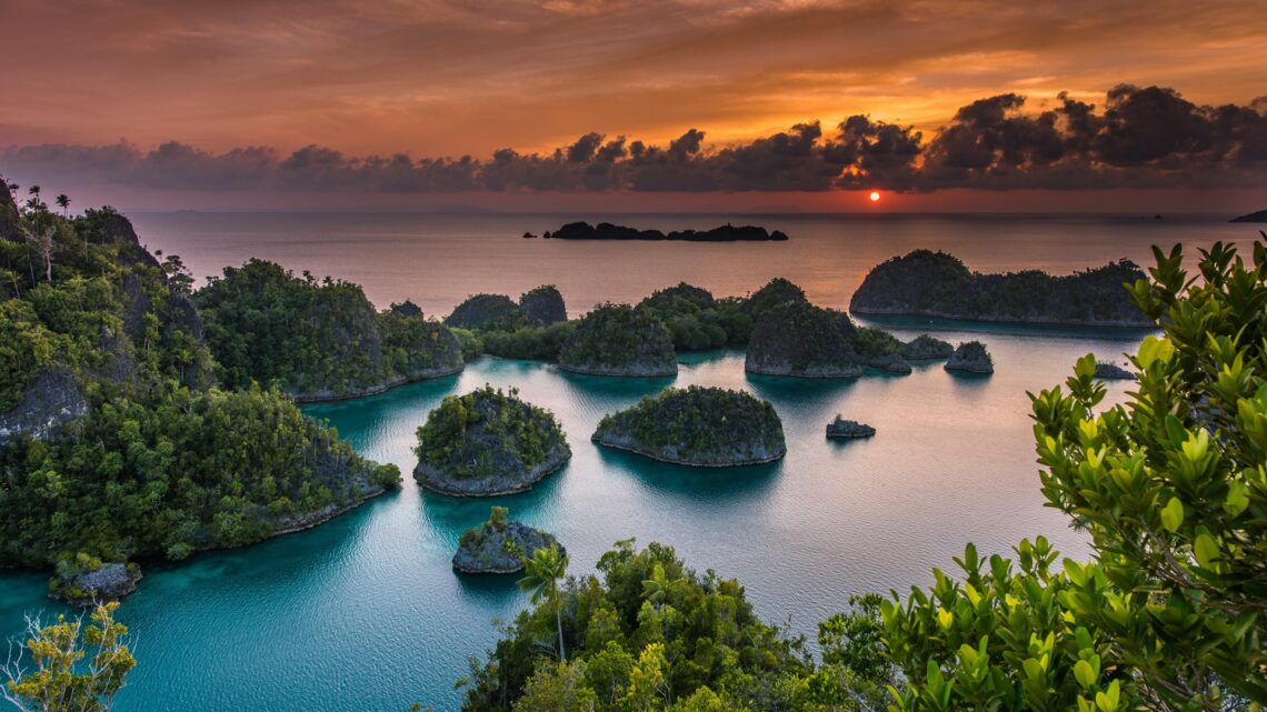 A wide shot of the Raja Ampat, Misool - Prana by Atzaró