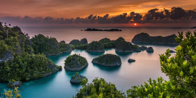 A wide shot of the Raja Ampat, Misool - Prana by Atzaró