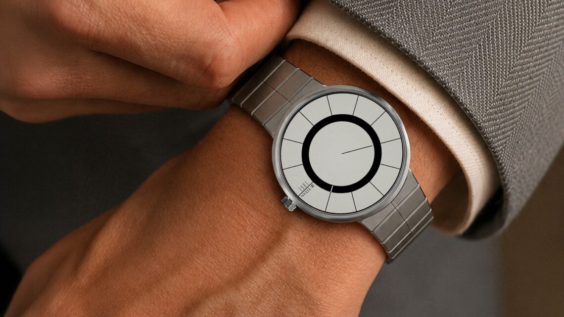 Titan EDGE UltraSlim Mechanical.