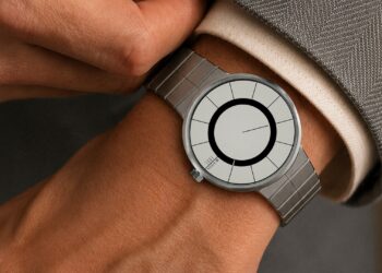 Titan EDGE UltraSlim Mechanical.