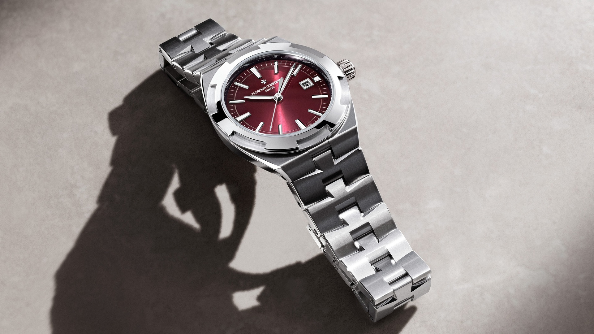 Vacheron Constantin Overseas Self-Winding 34.5 mm.