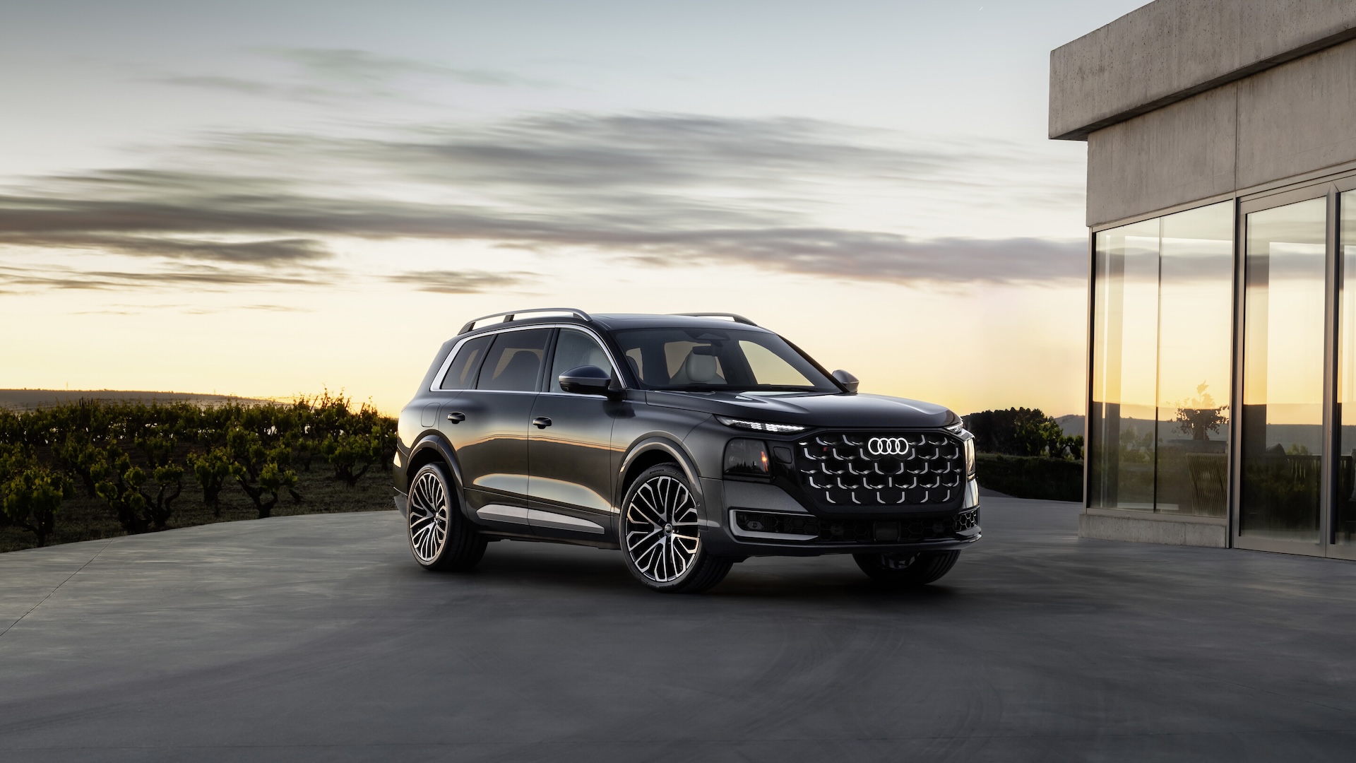 All-New Audi Q9 & SQ9 Debuts