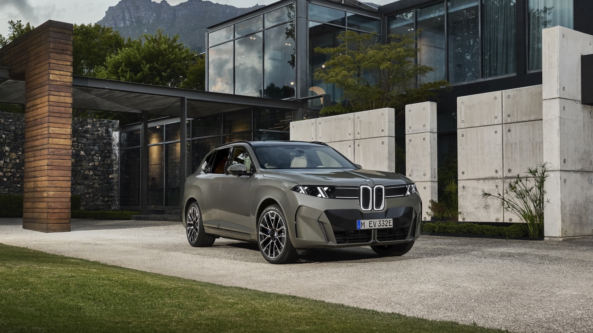 New BMW X5 revealed