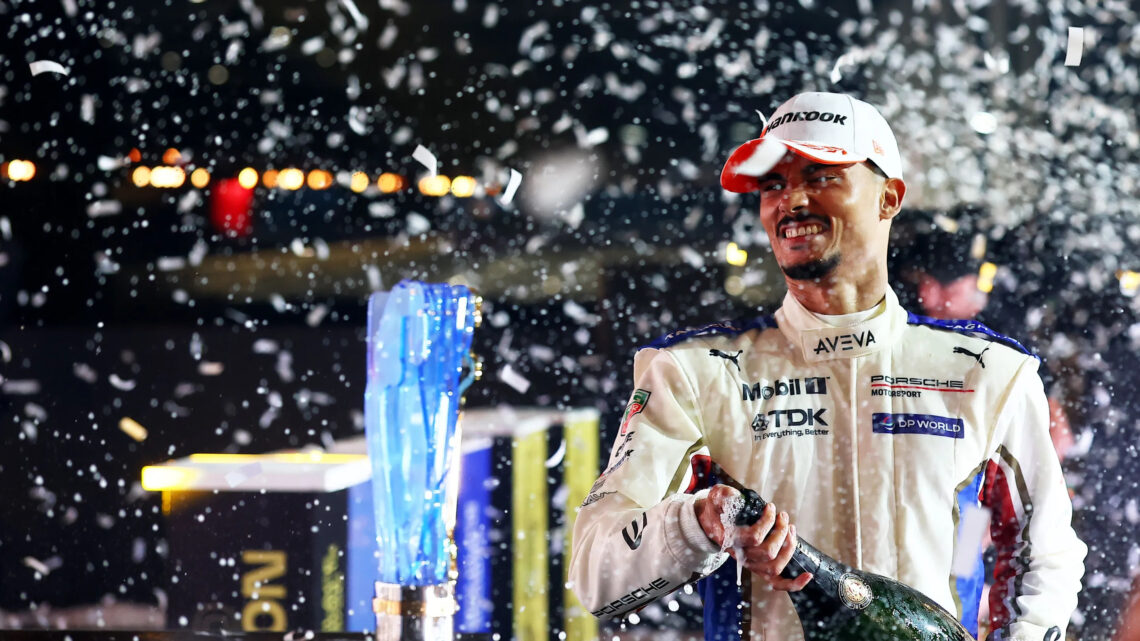 Pascal Wehrlein became FIA Formula E World Champıon at London E-Prix II.
