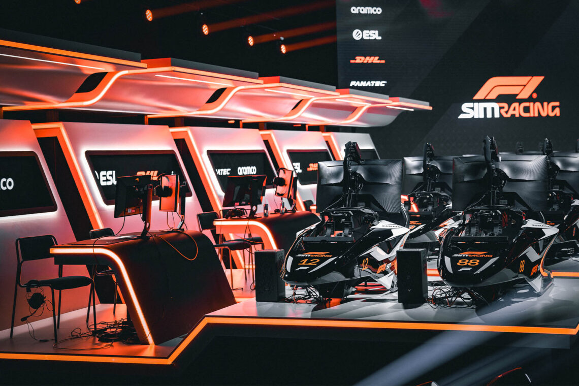 McLaren Sim Racing Team, F1 Sim Racing.