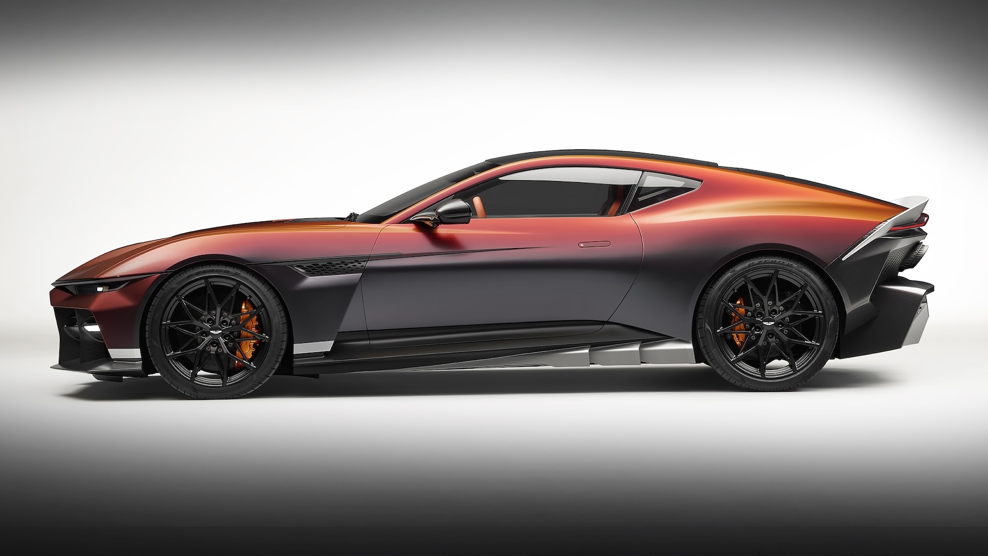 Aston Martin Valen Revealed - Most Powerful Front-Engined Car