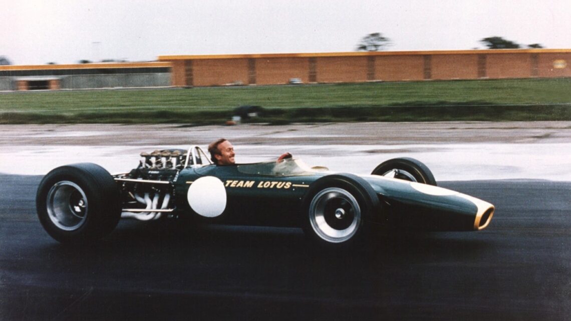 Colin Chapman ın a Lotus 49. Source: Lotus.