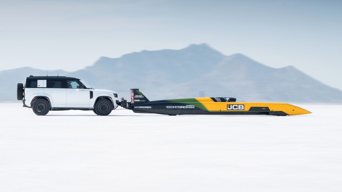 Land Rover Defender Octa & JCB Land Record
